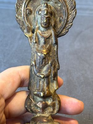A rare Chinese gilt bronze standing Buddha with aureola and inscription, Northern Wei, dated 441 — photo 6