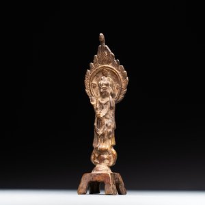 A rare Chinese gilt bronze standing Buddha with aureola and inscription, Northern Wei, dated 441 — photo 1