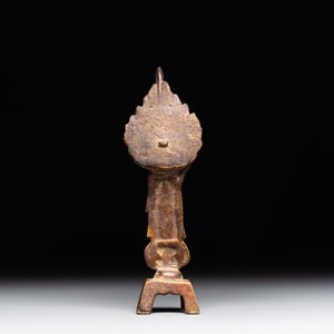 A rare Chinese gilt bronze standing Buddha with aureola and inscription, Northern Wei, dated 441 — photo 4