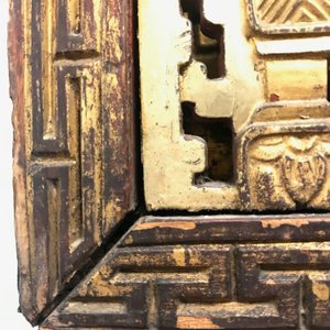 A rare Chinese gilt wood and reverse glass painted mirror, 2nd half 18th C. — photo 38