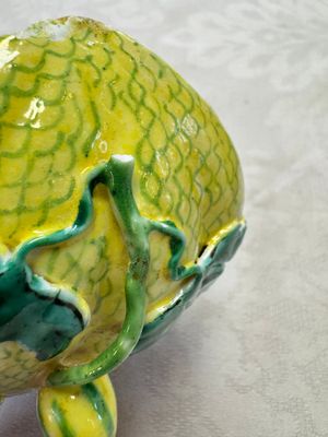 A rare Chinese green-enamelled yellow-ground 'Melon' tureen and cover, 18/19th C. — foto 11