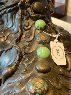 A rare Chinese inlaid bronze lion-form censer, Ming — 照片 14