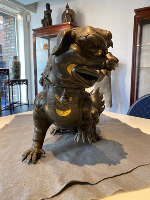 A rare Chinese inlaid bronze lion-form censer, Ming — 照片 2