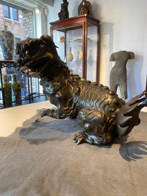 A rare Chinese inlaid bronze lion-form censer, Ming — 照片 6