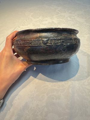 A rare Chinese inscribed archaic bronze food vessel, 'Gui 簋', Shang — photo 2