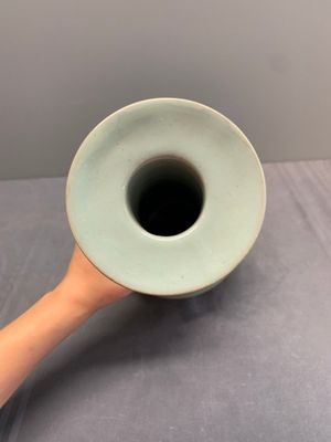A rare Chinese Longquan celadon bottle vase, Song/Yuan — photo 5