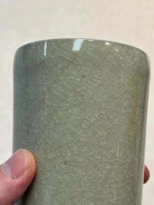 A rare Chinese Longquan celadon cylindrical vase, Southern Song — foto 12