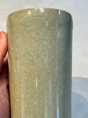 A rare Chinese Longquan celadon cylindrical vase, Southern Song — foto 30