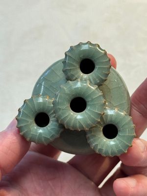 A rare Chinese Longquan celadon quadruple-neck incense holder, Southern Song — photo 8