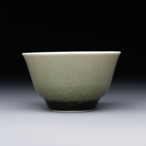 A rare Chinese monochrome peachbloom-glazed cup, Qianlong mark and of the period — foto 1