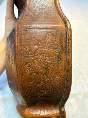 A rare Chinese moulded gourd wall pocket vase with landscape design, Guangxu mark and of the period — photo 14