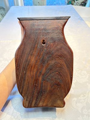 A rare Chinese moulded gourd wall pocket vase with landscape design, Guangxu mark and of the period — photo 3