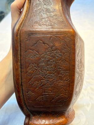 A rare Chinese moulded gourd wall pocket vase with landscape design, Guangxu mark and of the period — photo 8