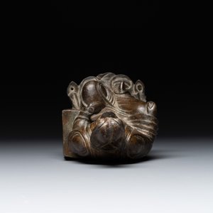 A rare Chinese parcel-gilt and lacquered pewter Guanyin, 17/18th C. — 照片 6