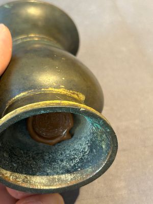 A rare Chinese parcel-gilt bronze ritual wine vessel, 'zhi 觯', Ming — foto 11