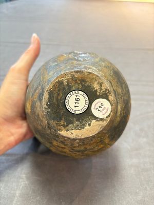 A rare Chinese parcel-gilt silver handled jar with floral scroll design, Tang — 照片 6