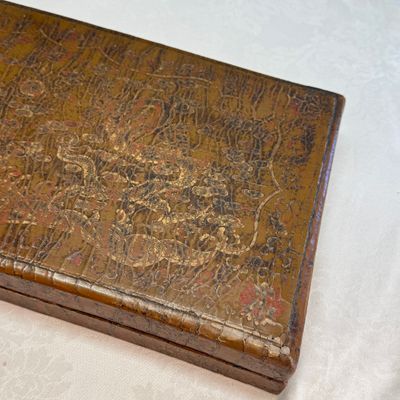 A rare Chinese polychrome and gilt-decorated lacquer rectangular box and cover with dragons — photo 8