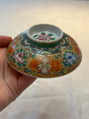 A rare Chinese polychrome orange-ground Bencharong 'Thepphanom' bowl and cover for the Thai market, 19th C. — photo 15