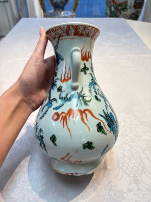 A rare Chinese polychrome Swatow 'Dragon' vase, Ming — photo 2
