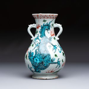 A rare Chinese polychrome Swatow 'Dragon' vase, Ming — photo 3