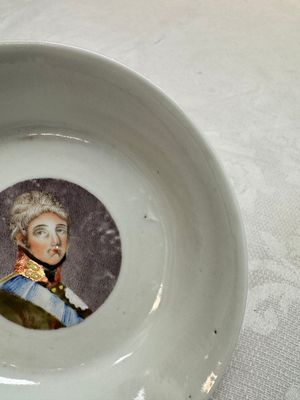 A rare Chinese 'Portrait' cup and saucer, Hervouët collection, 18/19th C. — 照片 16