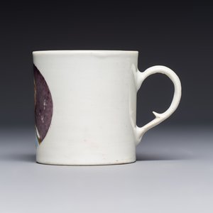 A rare Chinese 'Portrait' cup and saucer, Hervouët collection, 18/19th C. — 照片 5