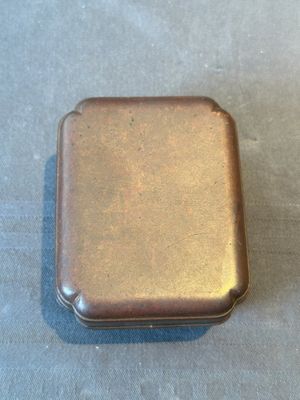 A rare Chinese rectangular bronze box and cover, Ming — foto 5