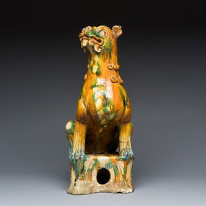 A rare Chinese sancai-glazed lion — photo 4