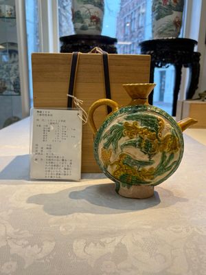 A rare Chinese sancai 'Phoenix' ewer with a wooden box, Liao — photo 1