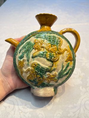 A rare Chinese sancai 'Phoenix' ewer with a wooden box, Liao — photo 6