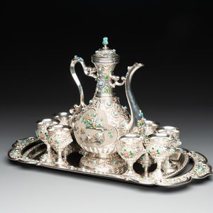 A rare Chinese silver, enamel and hardstone coffee set with matching tray, 20th C. — photo 1