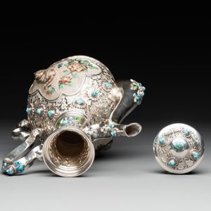 A rare Chinese silver, enamel and hardstone coffee set with matching tray, 20th C. — photo 10