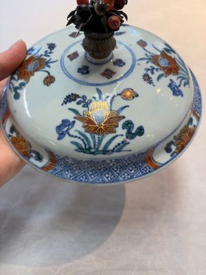 A rare Chinese silver-mounted doucai bowl and cover, Kangxi/Yongzheng — photo 15