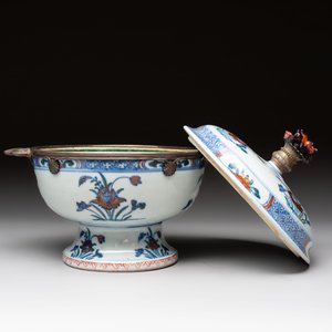 A rare Chinese silver-mounted doucai bowl and cover, Kangxi/Yongzheng — photo 5