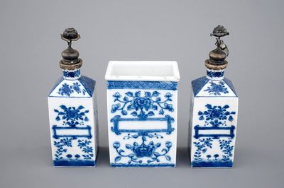 Un ensemble d'apothicaire en porcelaine de Chine, Qianlong, 18ème
