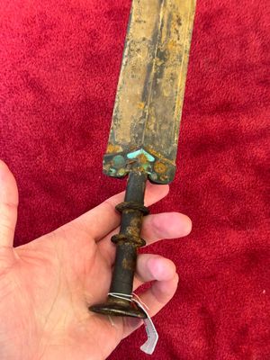 A rare Chinese turquoise-inlaid parcel-gilt bronze sword, Zhou — photo 2
