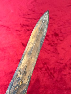 A rare Chinese turquoise-inlaid parcel-gilt bronze sword, Zhou — photo 6