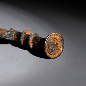A rare Chinese turquoise-inlaid parcel-gilt bronze sword, Zhou — photo 10