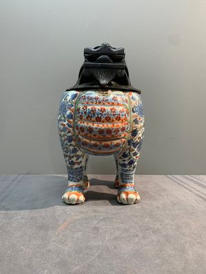 A rare Chinese wucai 'luduan' incense burner with wooden cover, Ming, 16/17th C. — photo 2