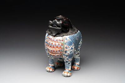 A rare Chinese wucai 'luduan' incense burner with wooden cover, Ming, 16/17th C.