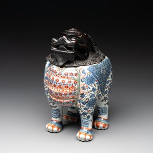 A rare Chinese wucai 'luduan' incense burner with wooden cover, Ming, 16/17th C. — photo 1