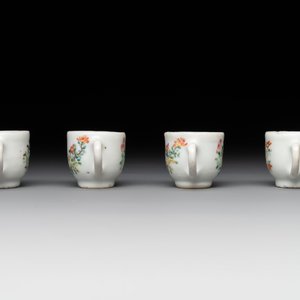 A rare complete Chinese famille rose 8-person miniature tea service comprising 28 pieces, Qianlong — photo 17