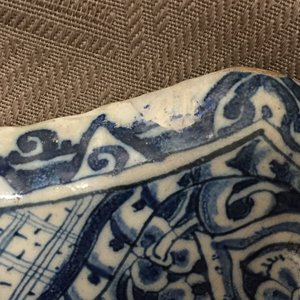 A rare Dutch Delft blue and white plaque of a wine tasting, 18th C. — photo 6