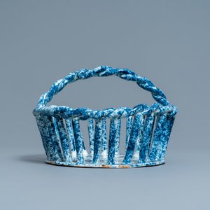 A rare Dutch Delft blue and white reticulated basket, 18th C. — photo 5