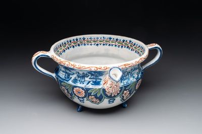 A rare Dutch Delft cashmere palette posset pot, early 18th C.