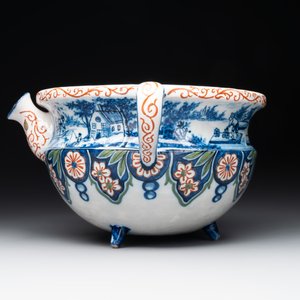 A rare Dutch Delft cashmere palette posset pot, early 18th C. — photo 5