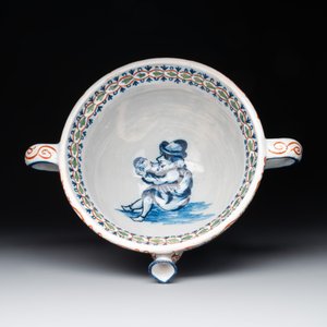 A rare Dutch Delft cashmere palette posset pot, early 18th C. — photo 6