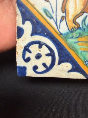 A rare Dutch Delft maiolica 'diamond' tile with an elephant — photo 4