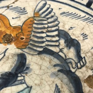 A rare Dutch Delft or Haarlem maiolica dish with a putto, 1st half 17th C. — photo 11