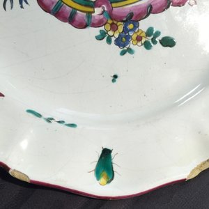 A rare French faience masonic dish, poss. Ferrat, Moustiers, or Nevers, 18th C. — photo 4